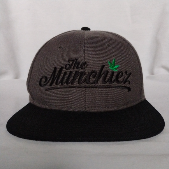 The Munchiez Grey & Black Indie YouTube Food Review Snap Back Cap Marijuana Leaf - Picture 1 of 9